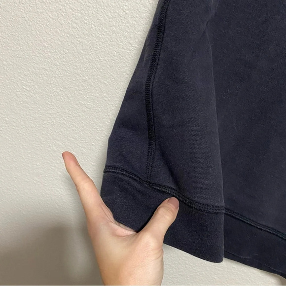 Everlane Navy Blue Short Sleeved Crewneck Thick Knit Tee - Picture 6 of 9